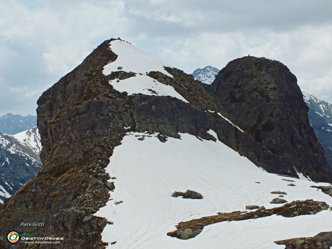 63 I due Pizzi più alti ((2167-2160 m.).JPG